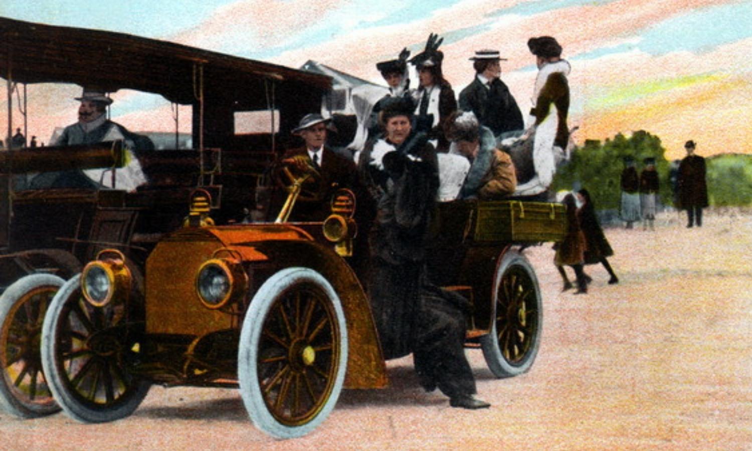 Vintage postcard of early auto racing on Ormond Beach, a formative chapter in Volusia County’s cultural and historical landscape that inspires local storytelling.
